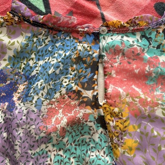 Italian silk blend sleeveless blouse - Picture 3 of 5